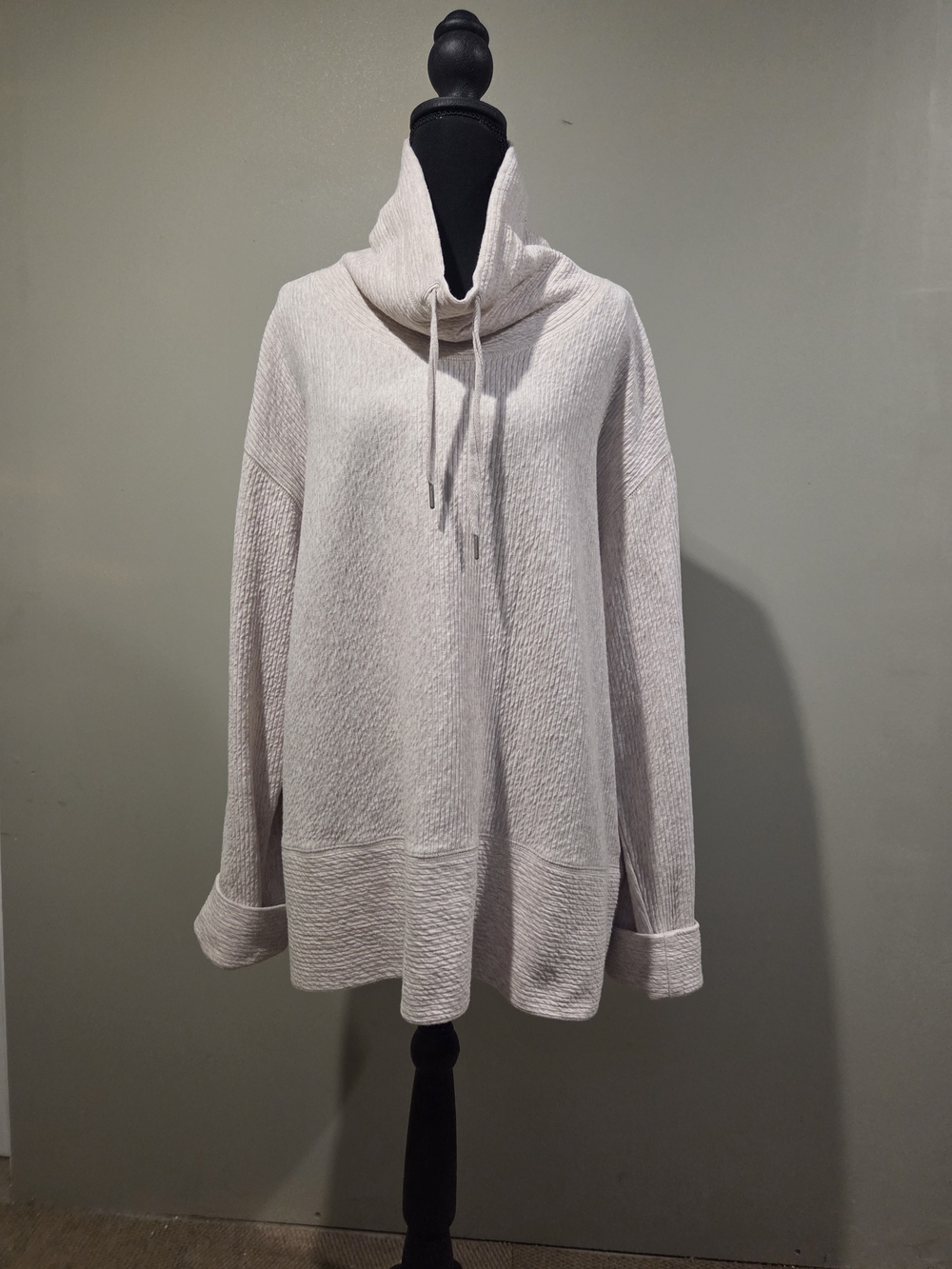 Orvis Cream Funnel Neck Drawstring Sweater XL